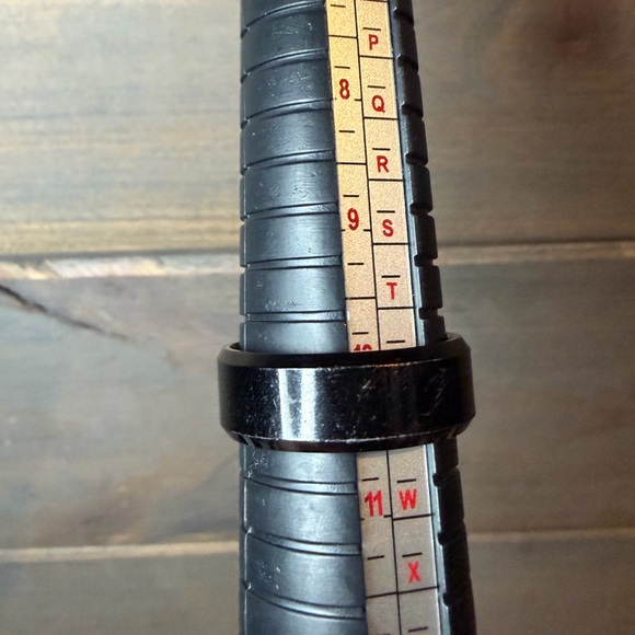 Black Band Ring - Picture 3 of 5